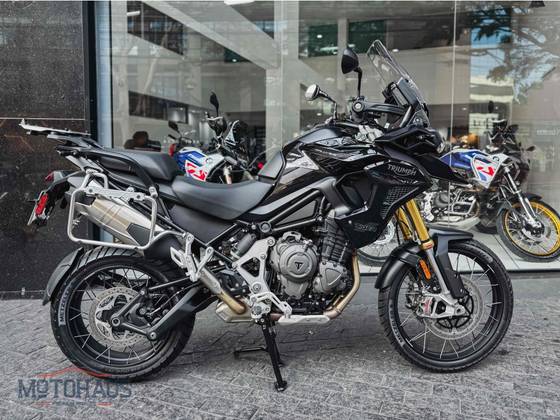 TRIUMPH TIGER 1200 BLACK EDITION TRIUMPH TIGER 1200 BLACK EDITION
